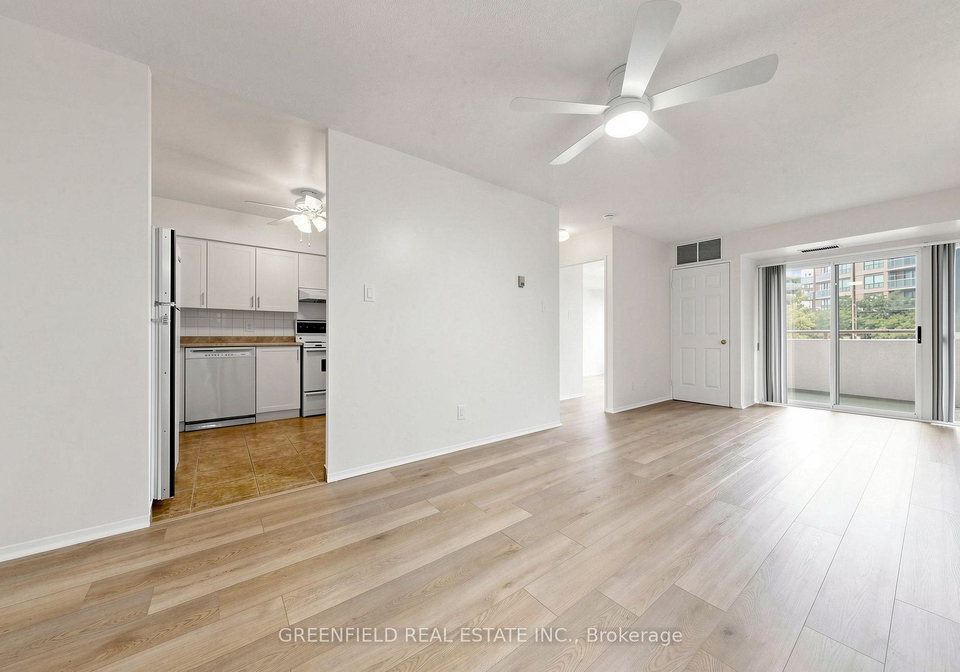897-sheppard-avenue-w-toronto-toronto-ontario-c13706376