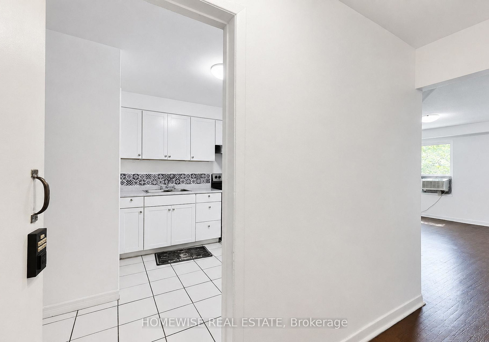 961-eglinton-avenue-toronto-toronto-ontario-c13706646