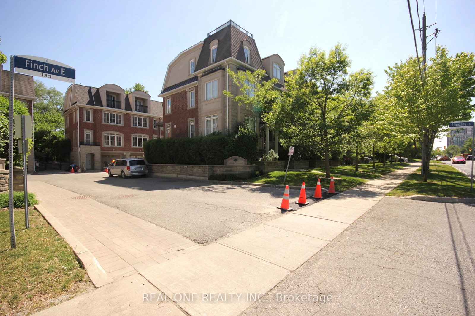 7-slingsby-lane-toronto-north-york-ontario-c13706712