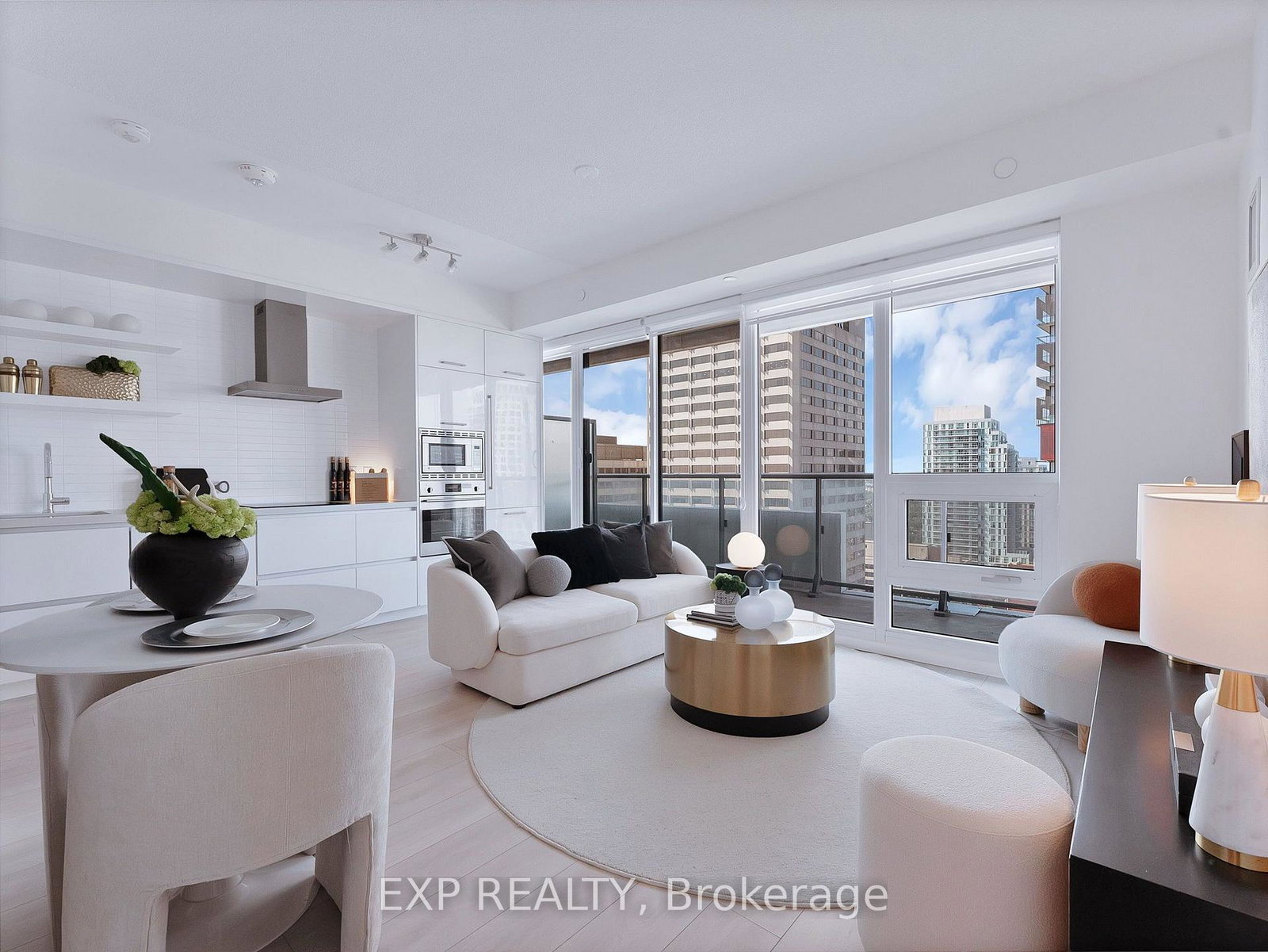 2221-yonge-street-toronto-toronto-ontario-c13706908