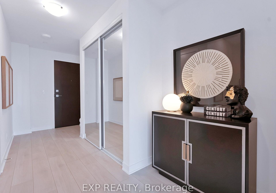 2221-yonge-street-toronto-toronto-ontario-c13706908