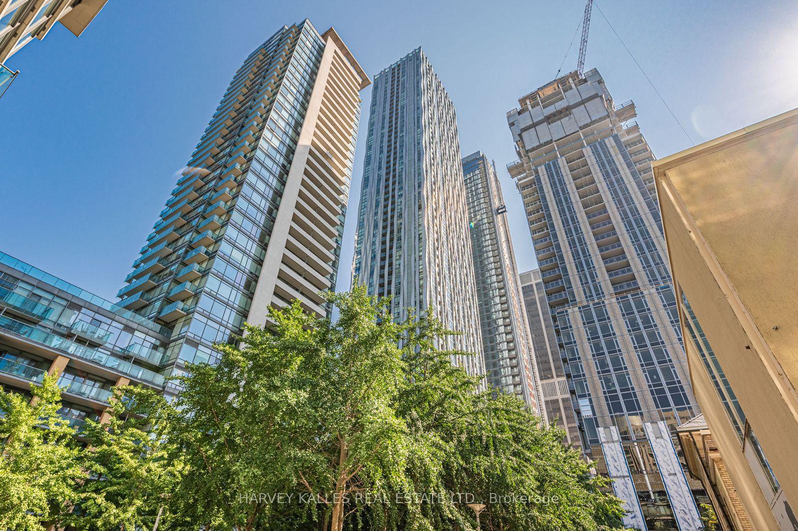 1-yorkville-avenue-toronto-toronto-ontario-c13707008
