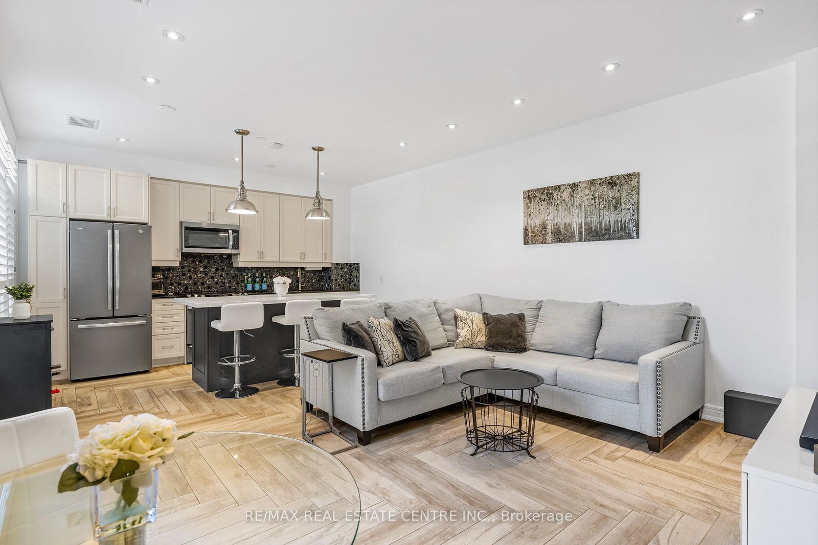 701-sheppard-avenue-w-toronto-toronto-ontario-c13707142