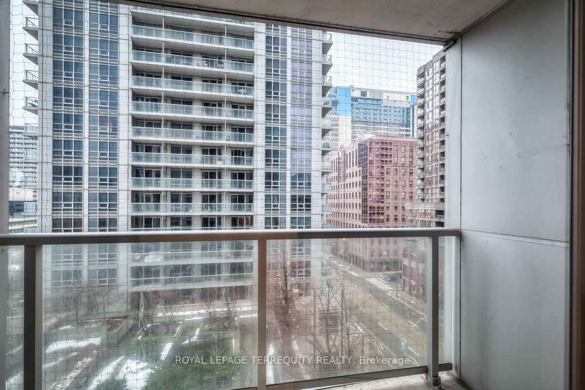 763-bay-street-toronto-toronto-ontario-c13707182