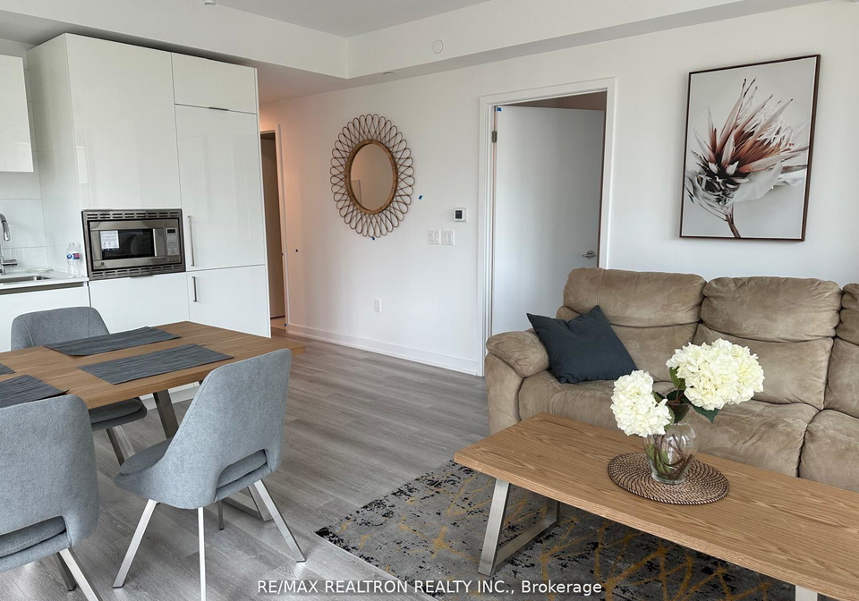230-simcoe-street-toronto-toronto-ontario-c13707196