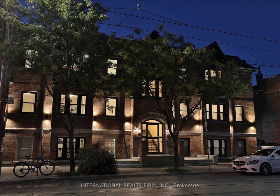 109college-street-toronto-toronto-ontario-c13707352