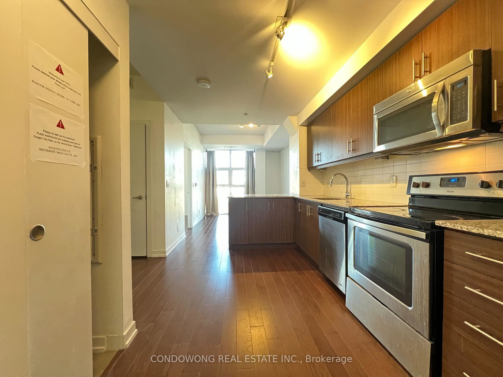 10-willison-square-toronto-toronto-ontario-c13707510