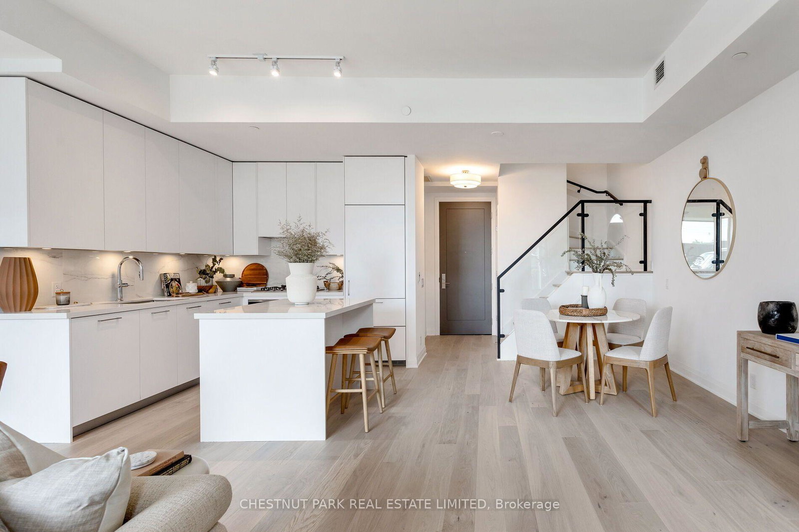 33-frederick-todd-way-toronto-east-york-ontario-c13707794