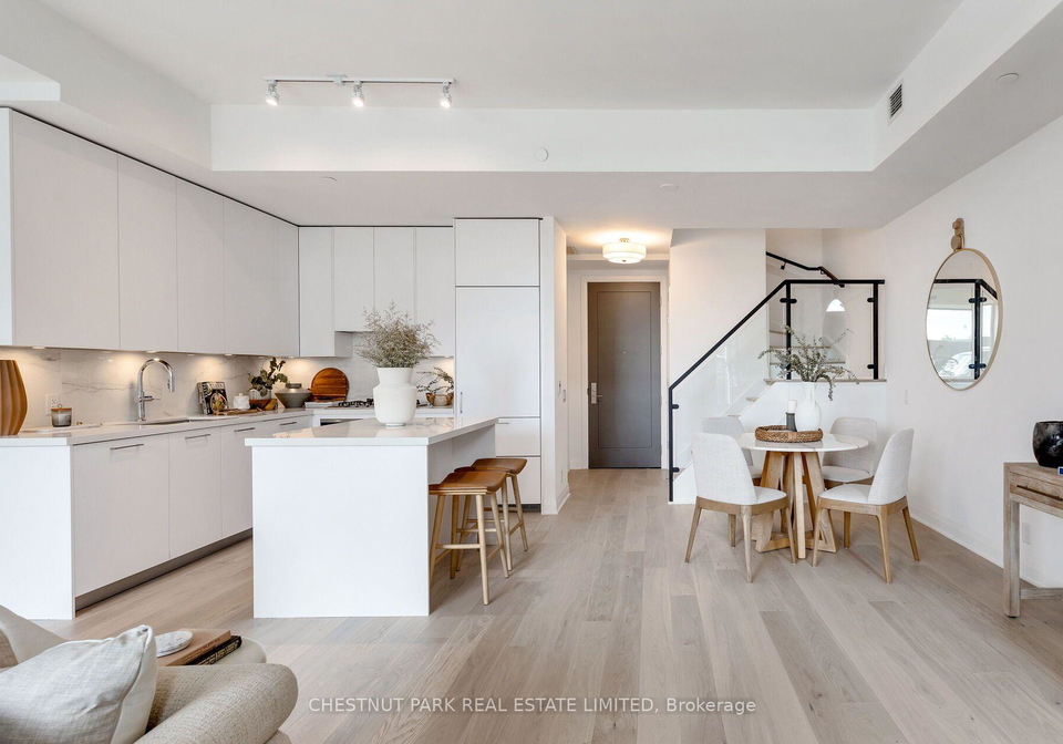 33-frederick-todd-way-toronto-east-york-ontario-c13707794