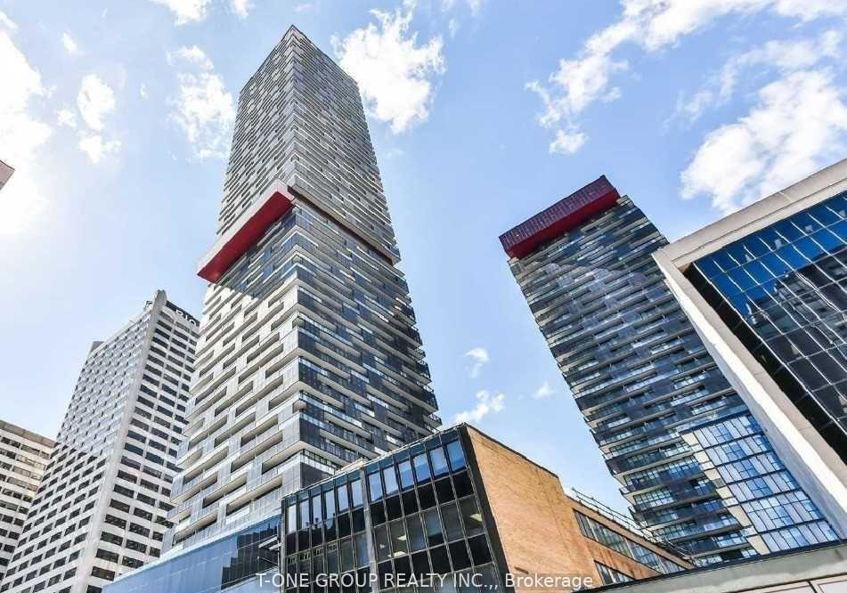 8-eglinton-avenue-e-toronto-toronto-ontario-c13708134