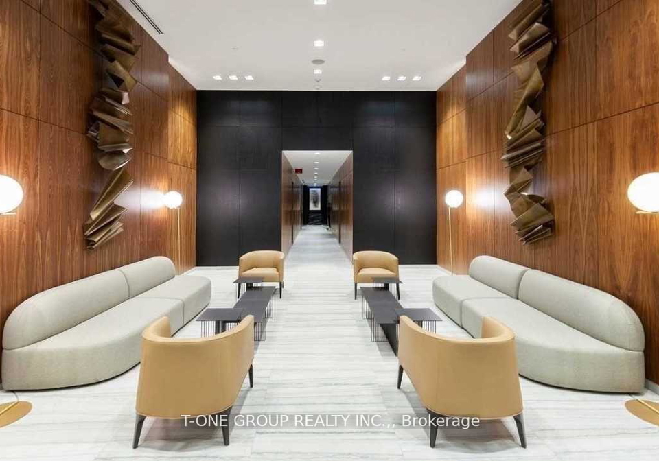 8-eglinton-avenue-e-toronto-toronto-ontario-c13708134