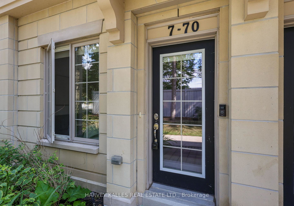 70-hargrave-lane-toronto-north-york-ontario-c13708136