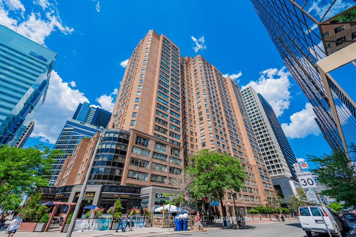 633-bay-street-toronto-toronto-ontario-c13708246