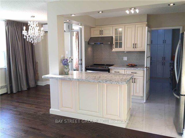 5-parkway-forest-drive-toronto-north-york-ontario-c13708462