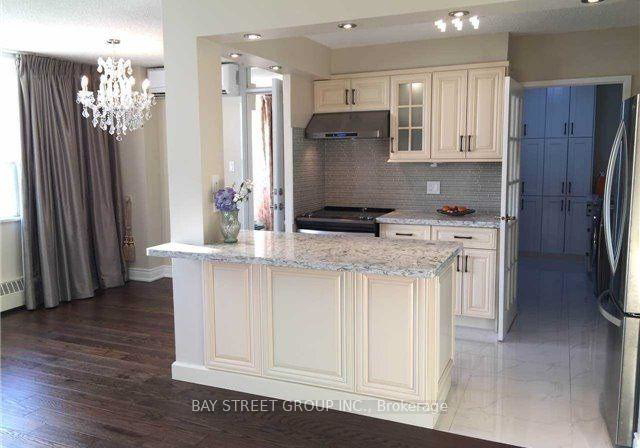 5-parkway-forest-drive-toronto-north-york-ontario-c13708462