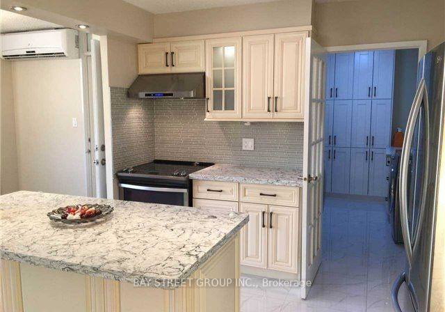5-parkway-forest-drive-toronto-north-york-ontario-c13708462