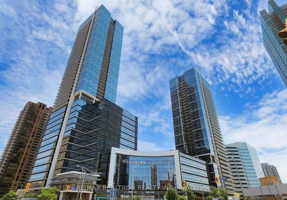 5-sheppard-avenue-e-toronto-north-york-ontario-c13708484