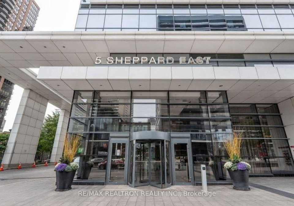 5-sheppard-avenue-e-toronto-north-york-ontario-c13708484