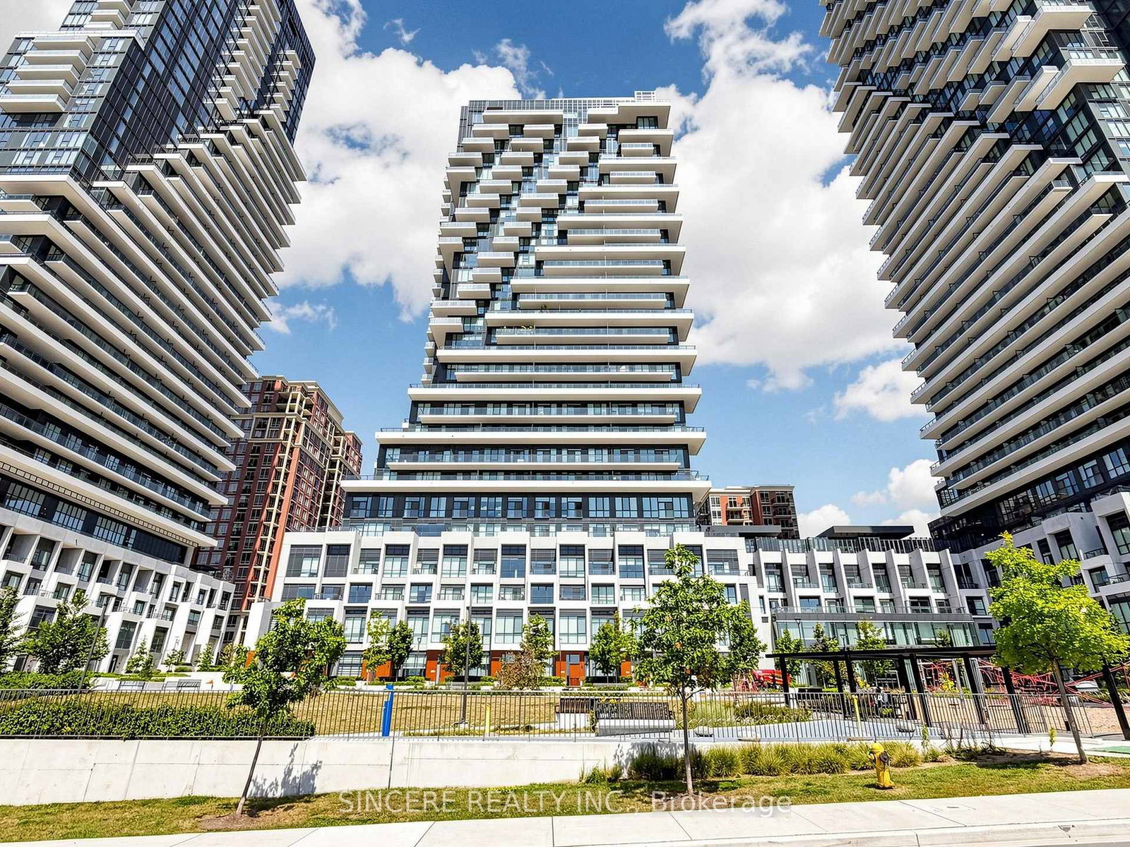 20-inn-on-the-park-drive-toronto-north-york-ontario-c13708538