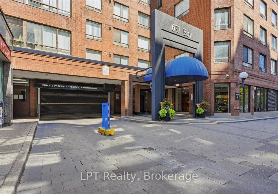 633-bay-street-toronto-toronto-ontario-c13708544