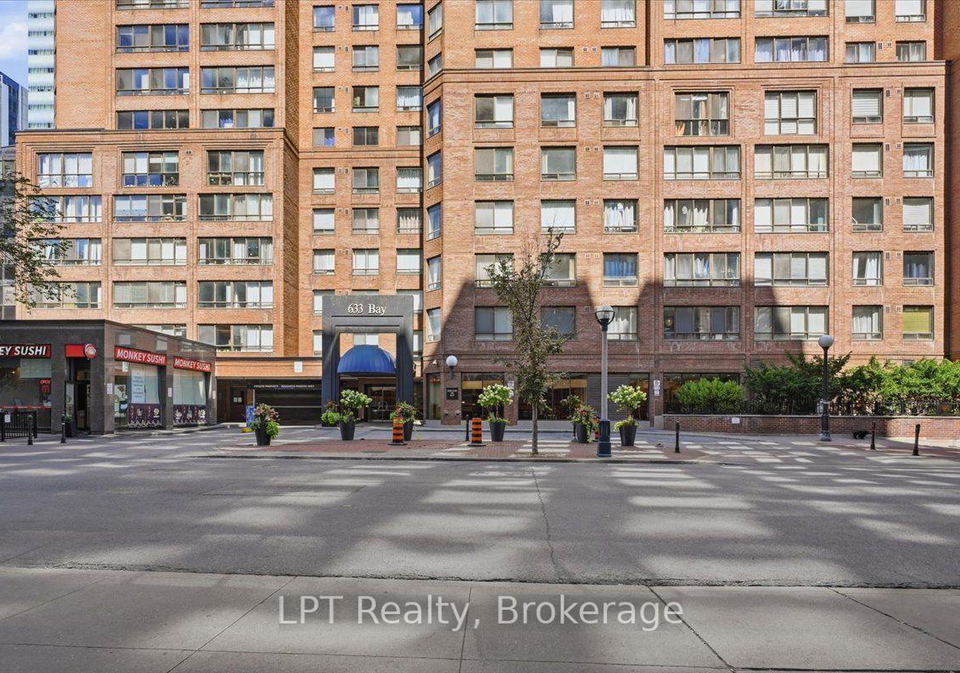 633-bay-street-toronto-toronto-ontario-c13708544