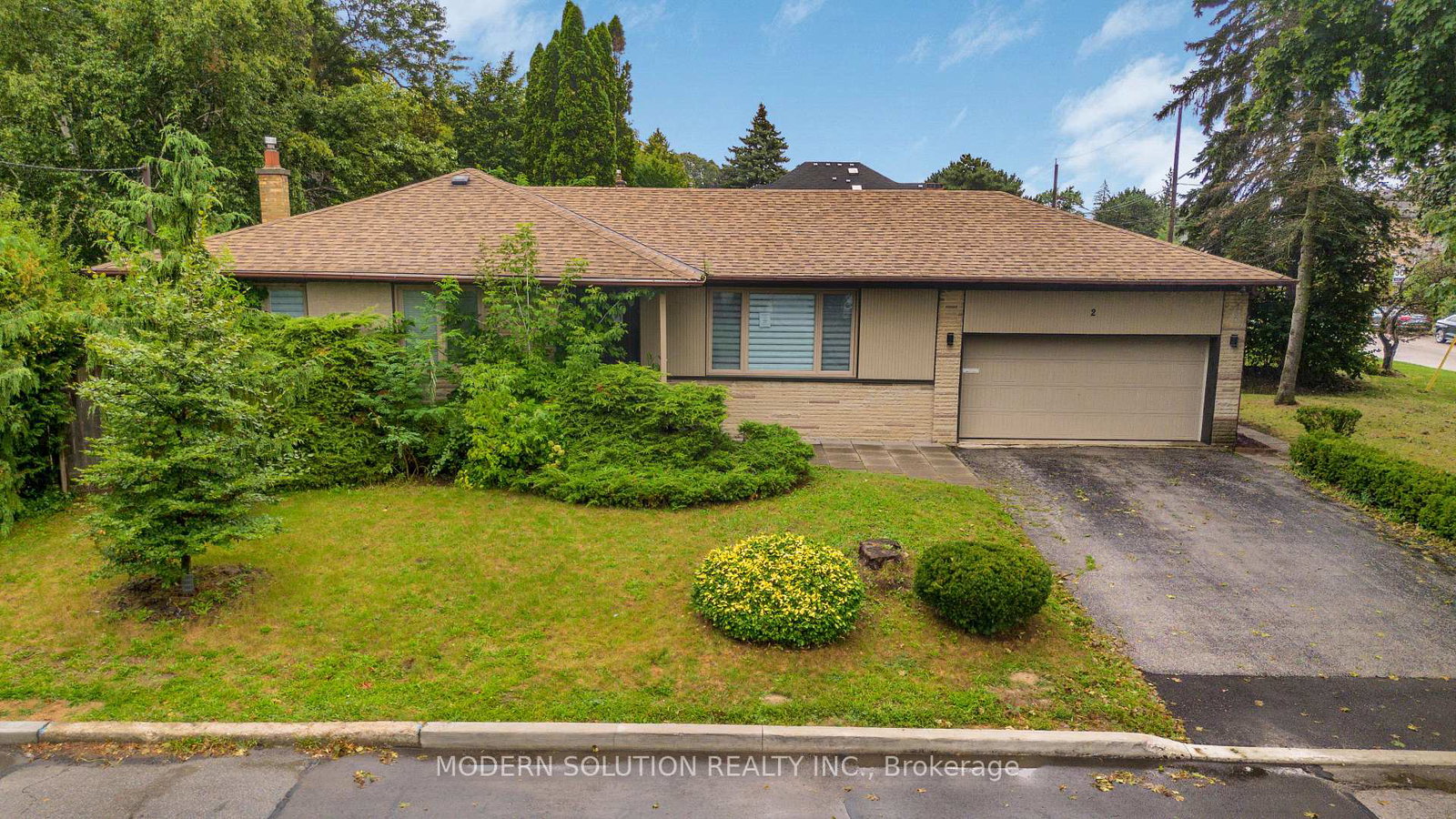 2-caswell-drive-toronto-north-york-ontario-c13708606