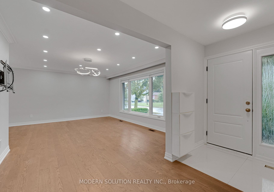 2-caswell-drive-toronto-north-york-ontario-c13708606
