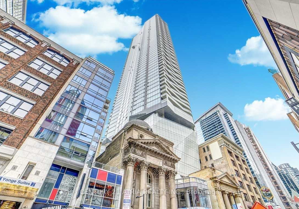 197-yonge-street-toronto-toronto-ontario-c13708746