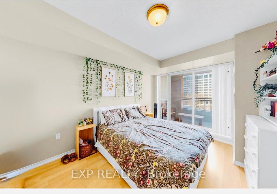 889-bay-street-toronto-toronto-ontario-c13708858