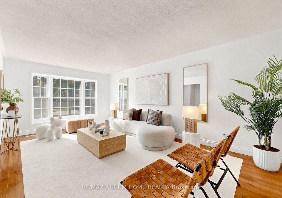 61-hobart-drive-toronto-north-york-ontario-c13709052