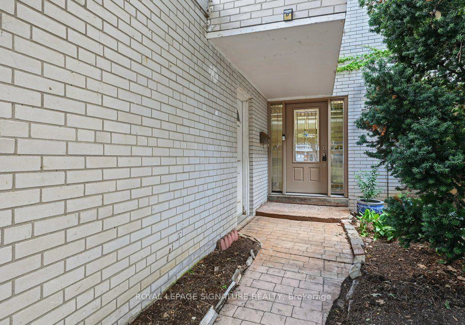 45-chipwood-crescent-toronto-north-york-ontario-c13709388