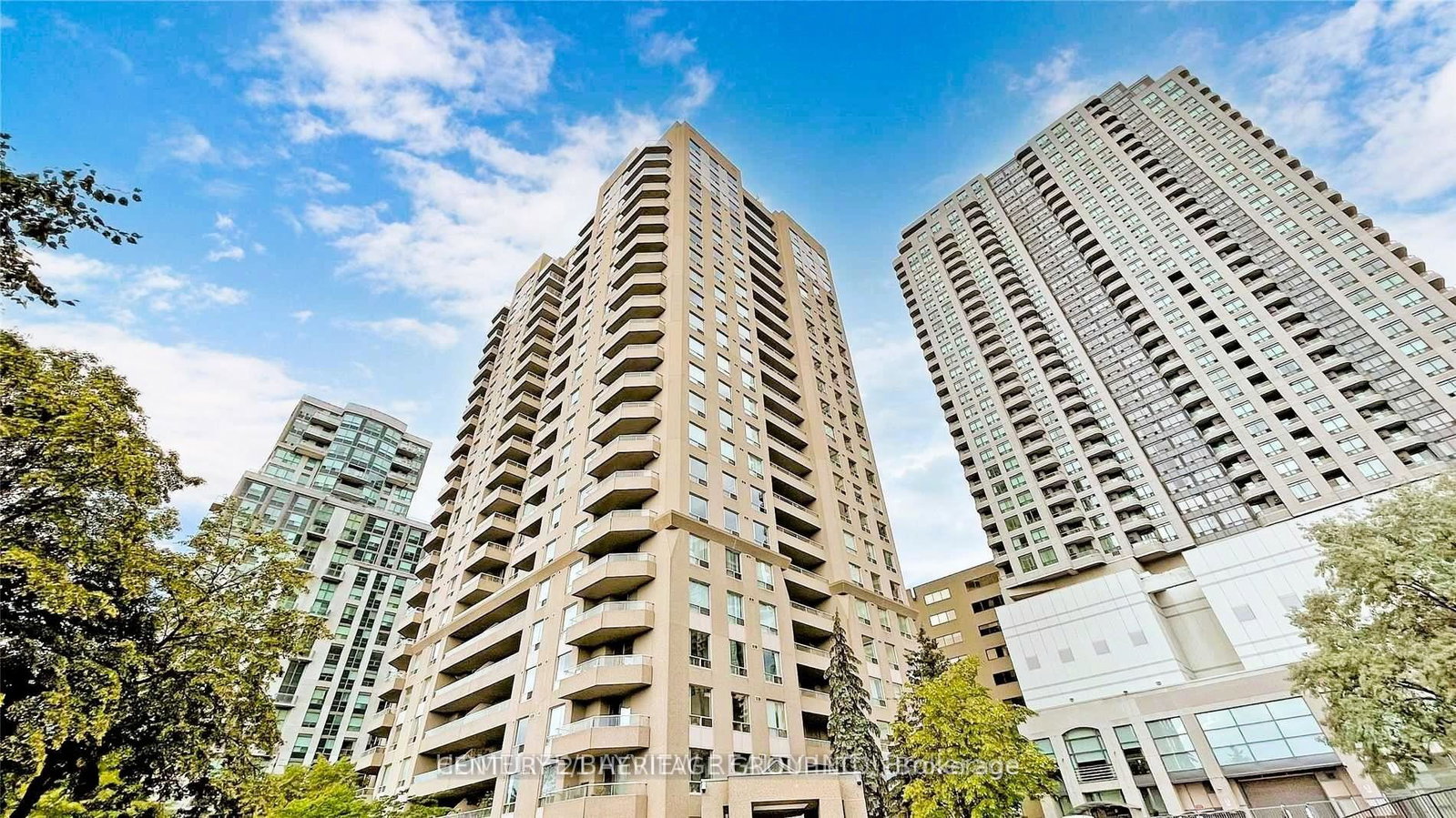 18-hillcrest-avenue-toronto-north-york-ontario-c13709462