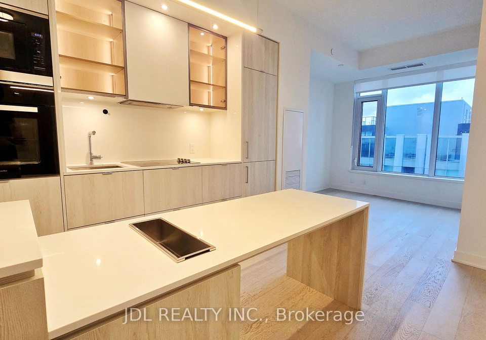 11-yorkville-avenue-toronto-toronto-ontario-c13709644