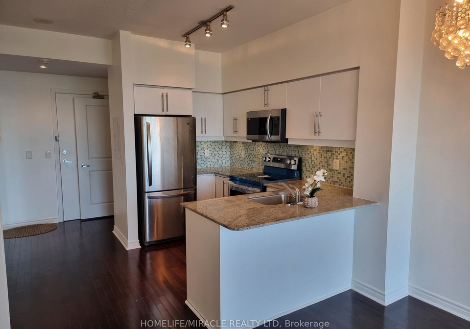 2885-bayview-avenue-toronto-north-york-ontario-c13709910