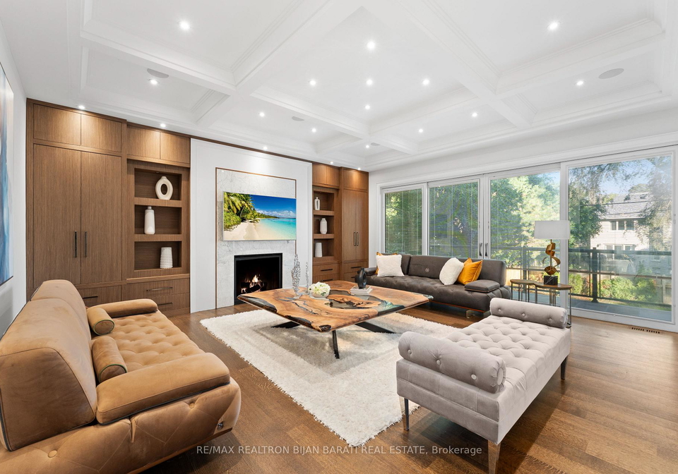 238-st-leonards-avenue-toronto-north-york-ontario-c13709948