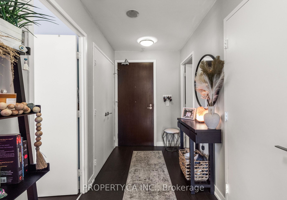 120-bayview-avenue-toronto-toronto-ontario-c13710036