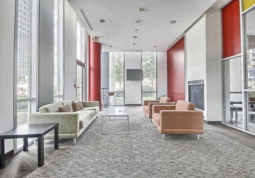 30-canterbury-place-toronto-toronto-ontario-c13710516