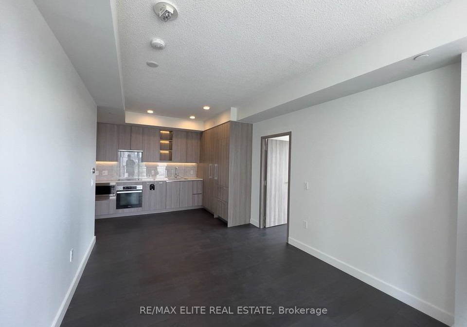 85-mcmahon-drive-toronto-north-york-ontario-c13710578