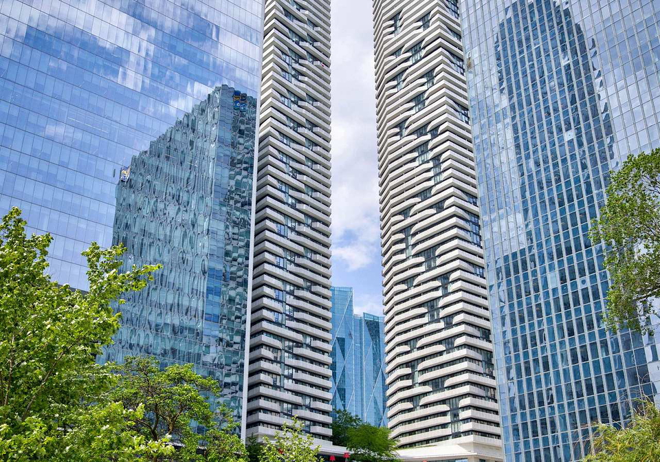 100-harbour-street-toronto-toronto-ontario-c13710628