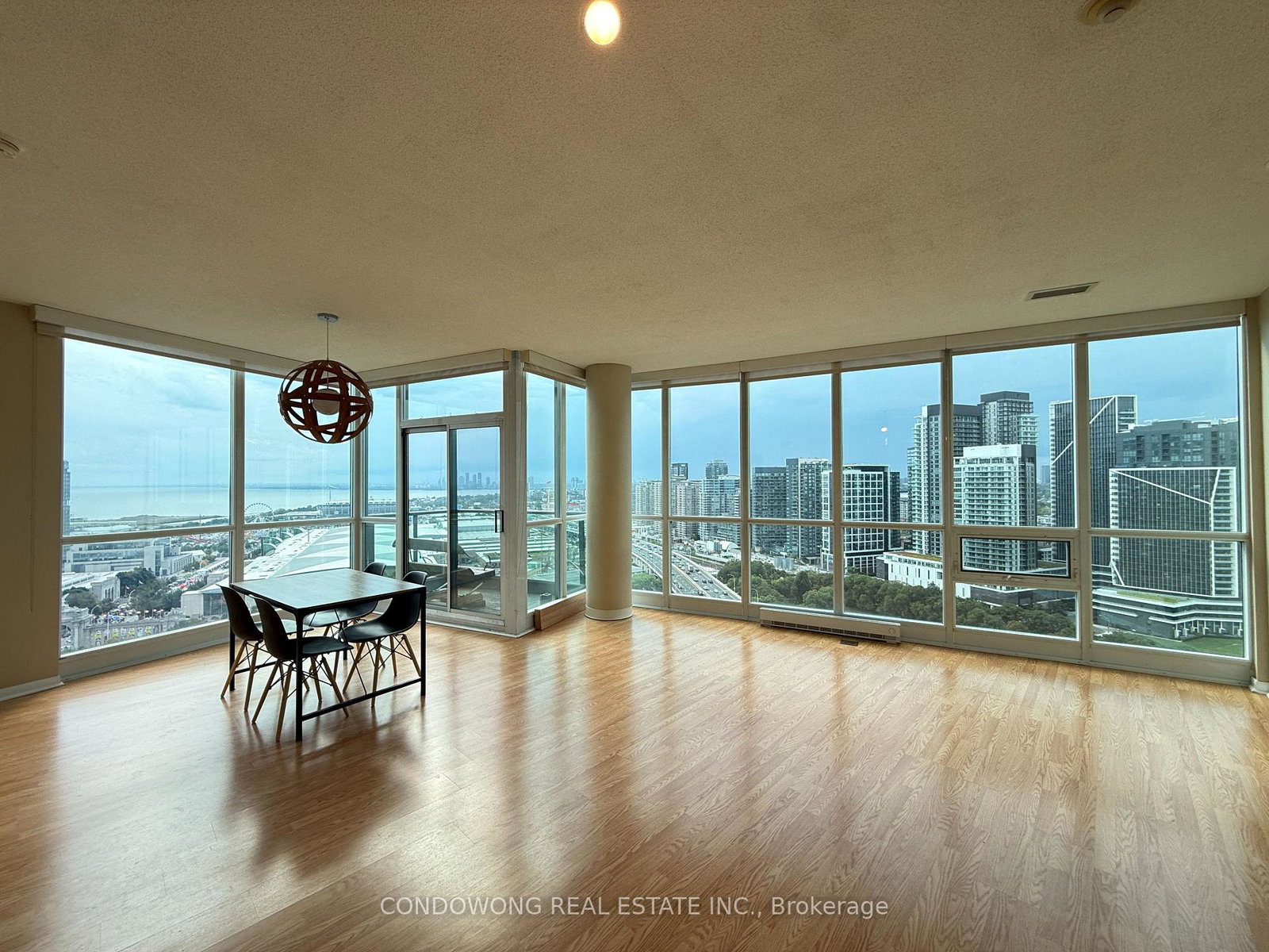231-fort-york-boulevard-toronto-toronto-ontario-c13710656