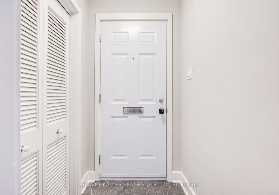32-oxton-avenue-toronto-toronto-ontario-c13710660