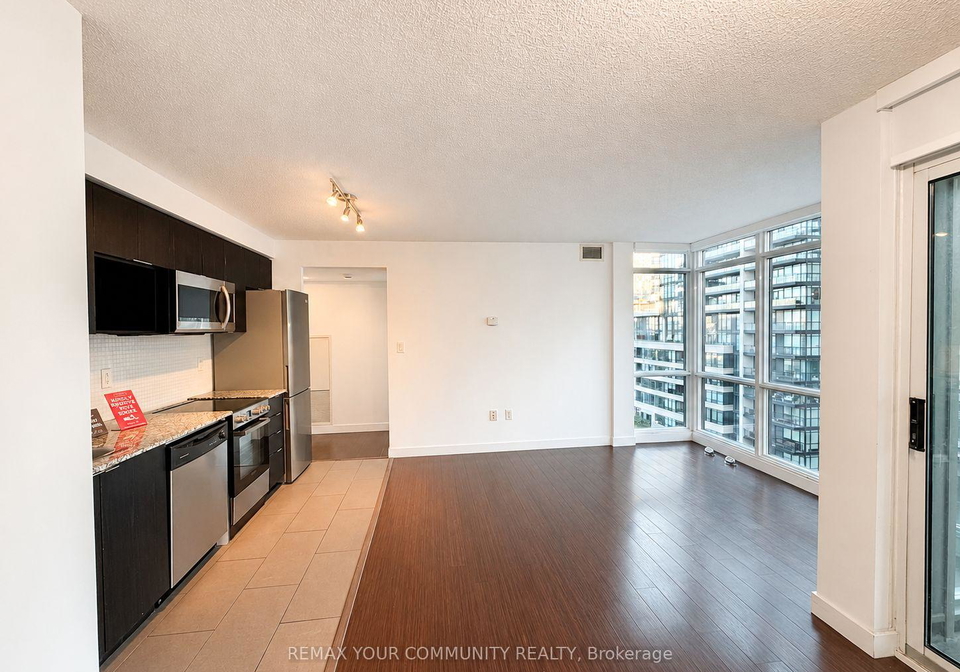 15-fort-york-boulevard-toronto-toronto-ontario-c13710788
