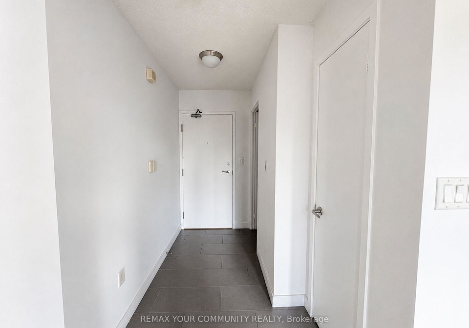 15-fort-york-boulevard-toronto-toronto-ontario-c13710788