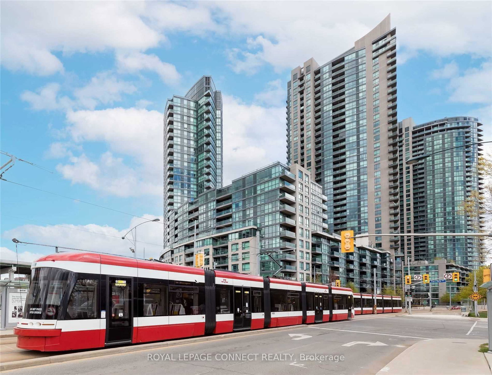 215-fort-york-boulevard-toronto-toronto-ontario-c13711422