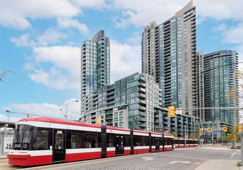 215-fort-york-boulevard-toronto-toronto-ontario-c13711422