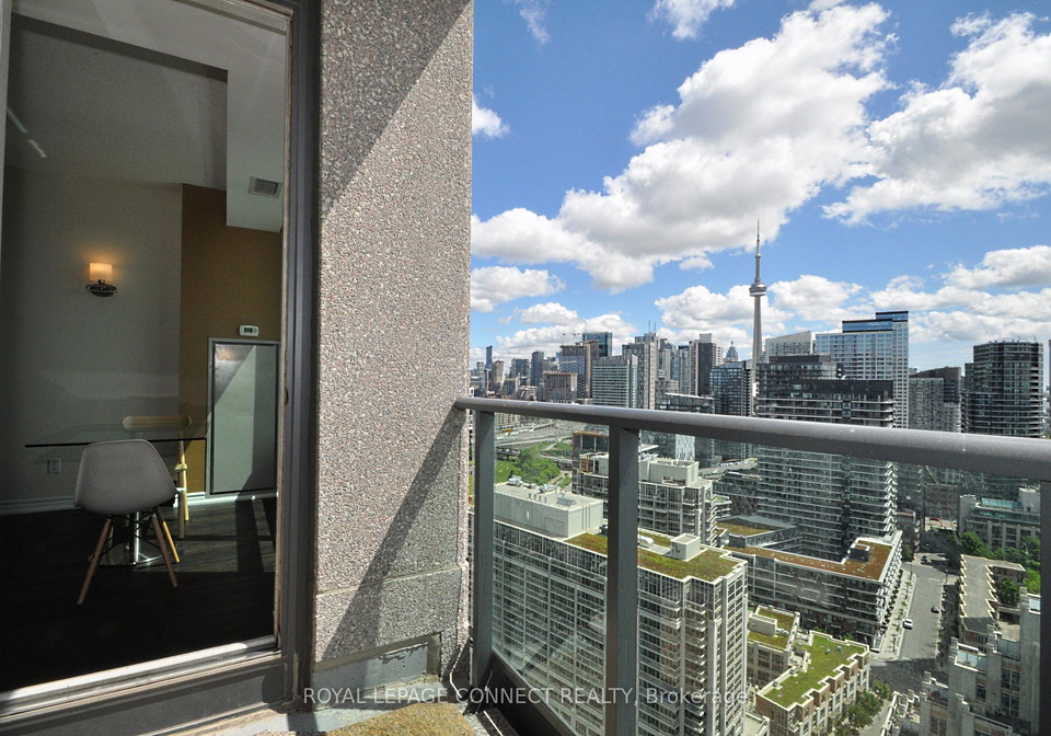 215-fort-york-boulevard-toronto-toronto-ontario-c13711422