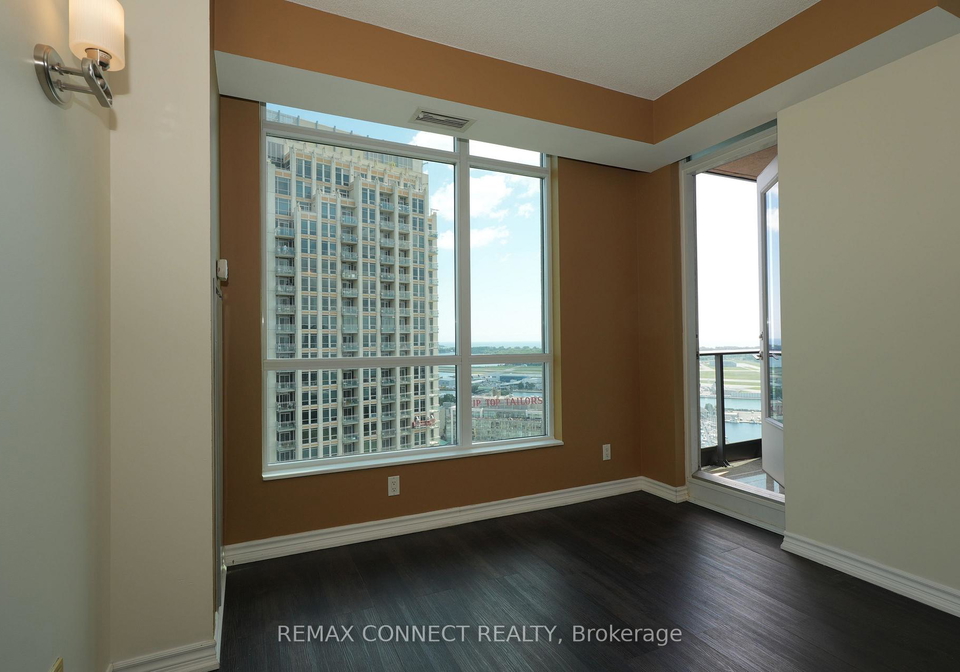 215-fort-york-boulevard-toronto-toronto-ontario-c13711422