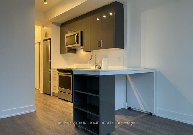 180-fairview-mall-drive-toronto-north-york-ontario-c13711678