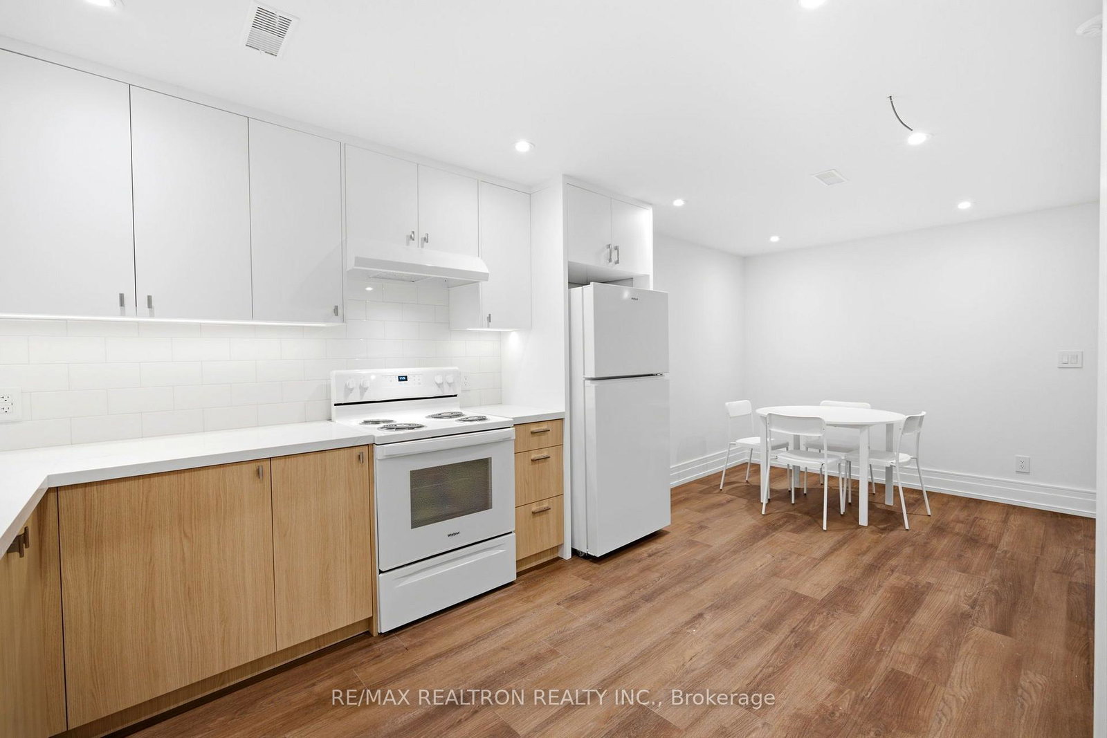 220-hillhurst-boulevard-toronto-toronto-ontario-c13711818