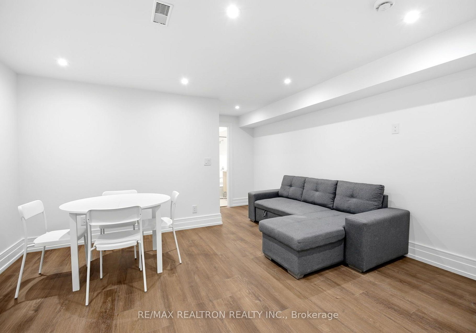 220-hillhurst-boulevard-toronto-toronto-ontario-c13711818